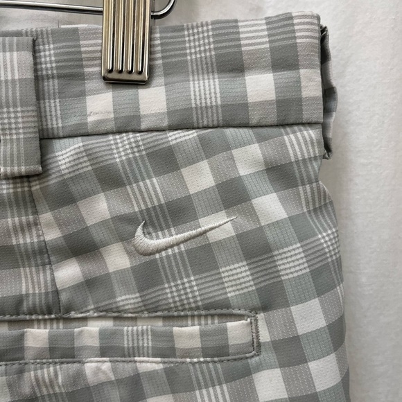 Nike Golf Dri Fit Grey White Gingham Short - Picture 7 of 12